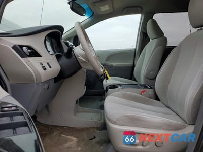 Zdjęcie 7 z 12 samochodu: 2012 TOYOTA SIENNA LE 7-PASSENGER VIN:5TDJK3DCXCS033559 - miniatura