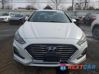 Piąte zdjęcie samochodu w środku: 2018 HYUNDAI SONATA SE VIN:5NPE24AFXJH612365 - miniatura