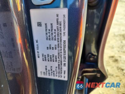Zdjęcie 12 z 12 samochodu: 2023 TESLA MODEL 3 VIN:5YJ3E1EAXPF692494 - miniatura