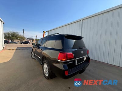 Trzecie zdjęcie samochodu z tyłu: 2008 LEXUS LX 570 BASE VIN:JTJHY00W184000588 - miniatura