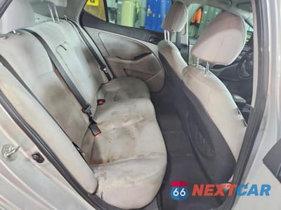 Zdjęcie 10 z 12 samochodu: 2014 KIA OPTIMA LX VIN:5XXGM4A7XEG326612 - miniatura