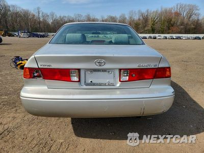 Zdjęcie 6 z 12 samochodu: 2001 TOYOTA CAMRY CE VIN:4T1BG22K51U029661 - miniatura