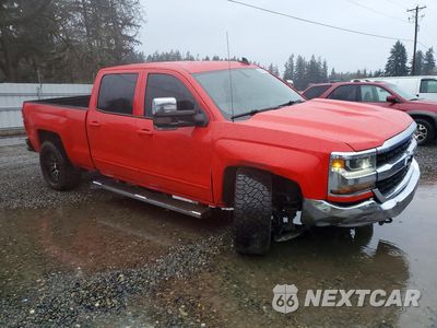 Czwarte zdjęcie samochodu z boku: 2017 CHEVROLET SILVERADO K1500 LT VIN:1GCUKREC4HF168686 - miniatura