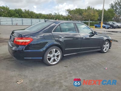 Trzecie zdjęcie samochodu z tyłu: 2013 MERCEDES-BENZ E 350 VIN:WDDHF5KB5DA756068 - miniatura
