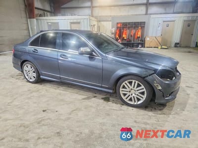 Czwarte zdjęcie samochodu z boku: 2008 MERCEDES-BENZ C 300 VIN:WDDGF54X78R026139 - miniatura
