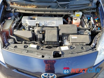 Zdjęcie 11 z 12 samochodu: 2015 TOYOTA PRIUS THREE VIN:JTDKN3DU1F1876829 - miniatura
