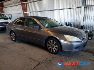 Czwarte zdjęcie samochodu z boku: 2007 HONDA ACCORD EX VIN:1HGCM665X7A033133 - miniatura