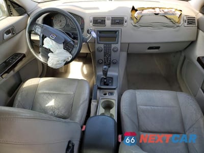 Zdjęcie 8 z 12 samochodu: 2006 VOLVO S40 2.4I VIN:YV1MS382362194727 - miniatura