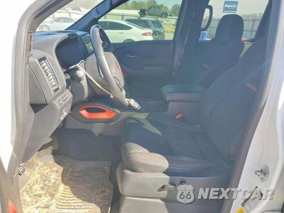 Zdjęcie 7 z 11 samochodu: 2022 NISSAN FRONTIER PRO-X VIN:1N6ED1EJ7NN643387 - miniatura