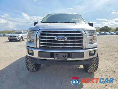Piąte zdjęcie samochodu w środku: 2017 FORD F150 SUPERCREW VIN:1FTEW1CPXHFB06032 - miniatura