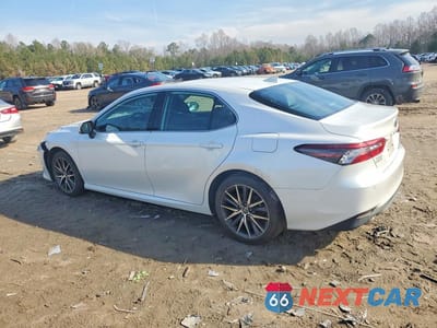 Drugie zdjęcie samochodu z przodu: 2022 TOYOTA CAMRY HYBRID XLE VIN:4T1F31AK9NU582490 - miniatura