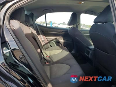 Zdjęcie 10 z 12 samochodu: 2022 TOYOTA CAMRY HYBRID LE VIN:4T1C31AK6NU580876 - miniatura