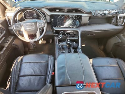 Zdjęcie 8 z 12 samochodu: 2024 GMC SIERRA K1500 DENALI VIN:3GTUUGE8XRG419494 - miniatura