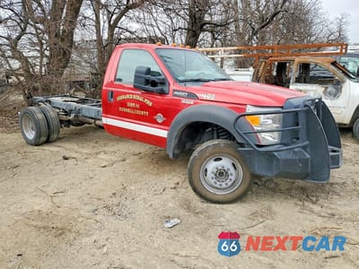 Czwarte zdjęcie samochodu z boku: 2013 FORD F550 SUPER DUTY TRUCK CAB AND CHASSIS VIN:1FDGF5HT5DEA42273 - miniatura