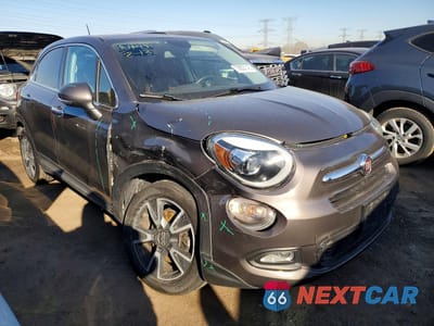 Czwarte zdjęcie samochodu z boku: 2016 FIAT 500X LOUNGE VIN:ZFBCFXDT3GP447418 - miniatura