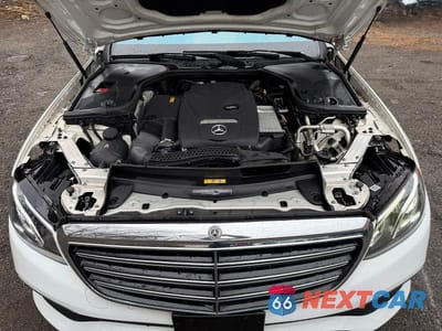 Zdjęcie 7 z 14 samochodu: 2018 MERCEDES-BENZ E 300 4MATIC VIN:WDDZF4KB1JA424428 - miniatura