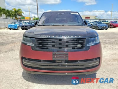 Piąte zdjęcie samochodu w środku: 2023 LAND ROVER RANGE ROVER SE VIN:SALKPBE77PA024928 - miniatura