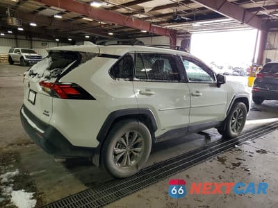 Trzecie zdjęcie samochodu z tyłu: 2022 TOYOTA RAV4 HYBRID XLE PREMIUM VIN:4T3B6RFV5NU088447 - miniatura