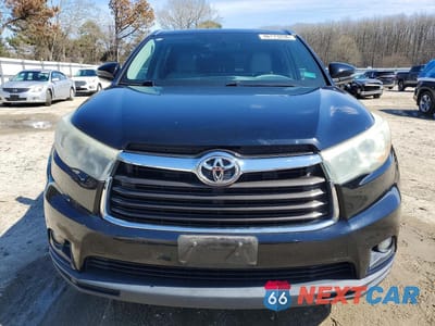 Piąte zdjęcie samochodu w środku: 2015 TOYOTA HIGHLANDER XLE VIN:5TDKKRFH2FS046195 - miniatura
