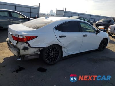 Trzecie zdjęcie samochodu z tyłu: 2015 LEXUS ES 350 CRAFTED LINE VIN:JTHBK1GG4F2185340 - miniatura