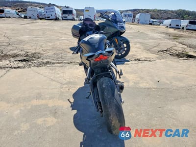 Czwarte zdjęcie samochodu z boku: 2025 KAWASAKI ZX1002 L VIN:JKBZXVL16SA017828 - miniatura