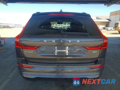 Zdjęcie 6 z 13 samochodu: 2022 VOLVO XC60 B5 MOMENTUM VIN:YV4L12RK3N1050500 - miniatura