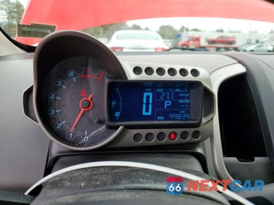 Zdjęcie 9 z 12 samochodu: 2014 CHEVROLET SONIC LS VIN:1G1JA5SH5E4228568 - miniatura