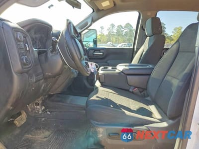 Zdjęcie 7 z 11 samochodu: 2021 CHEVROLET SILVERADO K2500 HEAVY DUTY VIN:1GC1YLEY7MF164376 - miniatura