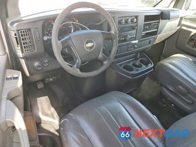 Zdjęcie 8 z 13 samochodu: 2014 CHEVROLET EXPRESS G1500 UTILITY / SERVICE VAN VIN:1GCSGAFX7E1104050 - miniatura