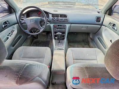 Zdjęcie 8 z 11 samochodu: 1996 HONDA ACCORD LX VIN:1HGCD5632TA013431 - miniatura