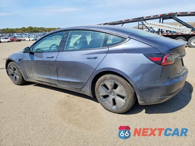 Drugie zdjęcie samochodu z przodu: 2023 TESLA MODEL 3 VIN:5YJ3E1EA3PF687265 - miniatura