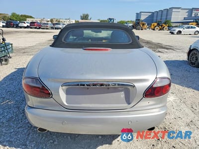 Zdjęcie 6 z 11 samochodu: 2006 JAGUAR XK8 VIN:SAJDA42C662A47886 - miniatura