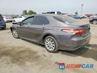 Drugie zdjęcie samochodu z przodu: 2020 TOYOTA CAMRY LE VIN:4T1C11AK4LU350286 - miniatura