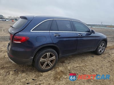 Trzecie zdjęcie samochodu z tyłu: 2021 MERCEDES-BENZ GLC 300 4MATIC VIN:W1N0G8EB5MF926846 - miniatura