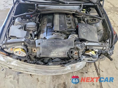 Zdjęcie 11 z 12 samochodu: 2004 BMW 325 XI VIN:WBAEU334X4PR12798 - miniatura