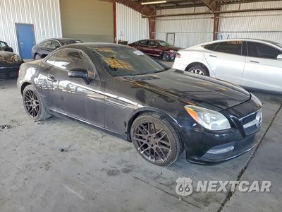 Czwarte zdjęcie samochodu z boku: 2012 MERCEDES-BENZ SLK 350 VIN:WDDPK5HA8CF012942 - miniatura