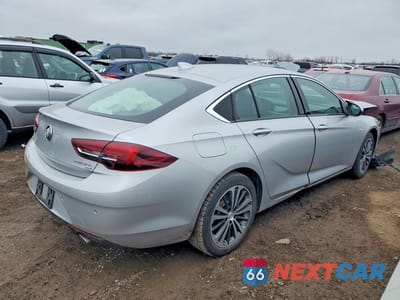 Trzecie zdjęcie samochodu z tyłu: 2018 BUICK REGAL ESSENCE VIN:W04GR6SX9J1099487 - miniatura