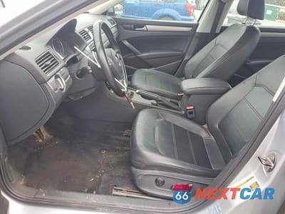 Zdjęcie 7 z 12 samochodu: 2014 VOLKSWAGEN PASSAT S VIN:1VWAT7A32EC070700 - miniatura