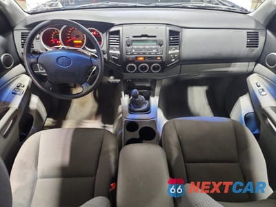 Zdjęcie 8 z 12 samochodu: 2009 TOYOTA TACOMA BASE VIN:5TEUX42N89Z608293 - miniatura