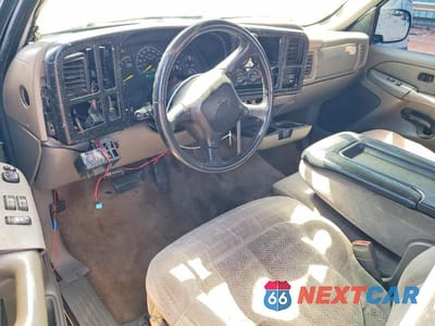 Zdjęcie 8 z 12 samochodu: 2000 CHEVROLET SILVERADO K1500 VIN:2GCEK19TXY1274325 - miniatura