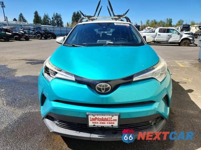 Piąte zdjęcie samochodu w środku: 2018 TOYOTA C-HR XLE VIN:NMTKHMBX5JR063689 - miniatura