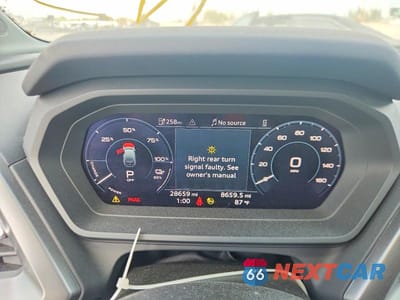 Zdjęcie 9 z 13 samochodu: 2024 AUDI Q4 E-TRON PREMIUM VIN:WA1KUBFZ7RP053839 - miniatura