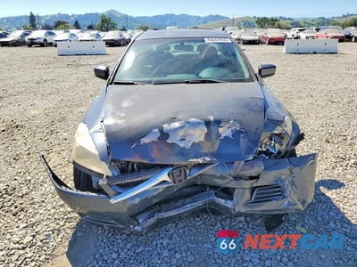Piąte zdjęcie samochodu w środku: 2007 HONDA ACCORD EX VIN:JHMCM56867C002113 - miniatura
