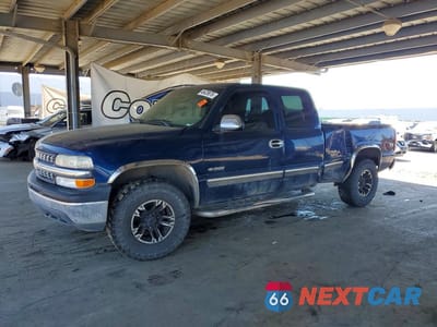 2001 CHEVROLET SILVERADO K1500 2GCEK19T711364733 - główne zdjęcie licytacji z USA - miniatura