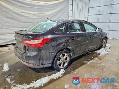 Trzecie zdjęcie samochodu z tyłu: 2012 FORD FOCUS SE VIN:1FAHP3F27CL457051 - miniatura