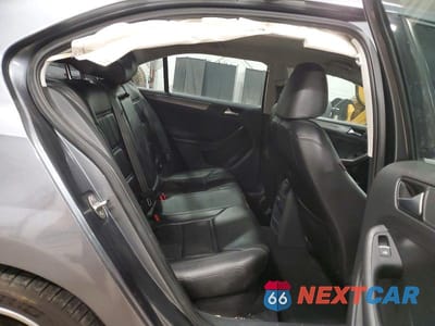 Zdjęcie 10 z 13 samochodu: 2016 VOLKSWAGEN JETTA SEL VIN:3VWL07AJXGM341150 - miniatura