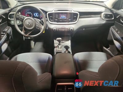 Zdjęcie 8 z 12 samochodu: 2018 KIA SORENTO LX V6 VIN:5XYPGDA51JG375354 - miniatura