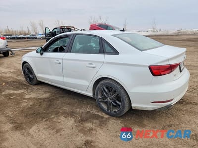 Drugie zdjęcie samochodu z przodu: 2019 AUDI A3 PREMIUM VIN:WAUBEGFF1KA083186 - miniatura