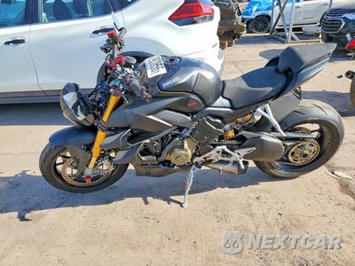 Trzecie zdjęcie samochodu z tyłu: 2022 DUCATI STREETFIGHTER V4 VIN:ZDMFAKNWXNB007022 - miniatura