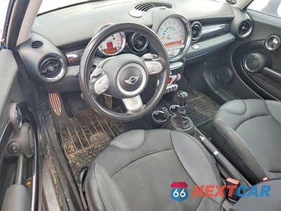 Zdjęcie 8 z 13 samochodu: 2010 MINI COOPER S CLUBMAN VIN:WMWMM3C51ATZ32767 - miniatura